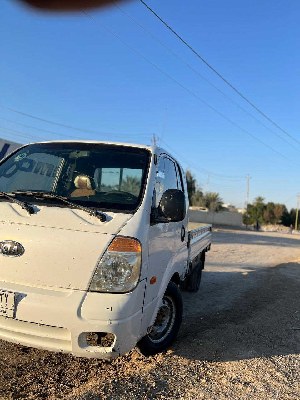 لسلام عليكم 
كيه موديل ٢٠٠٦ مكفوله من الحادث كير صدر تخم تاير باتري منضومه مال تبريد بس نقصه غاز  محرك يبخر 
السعر ٧٥ مكاني بغداد ابو غريب /***********
