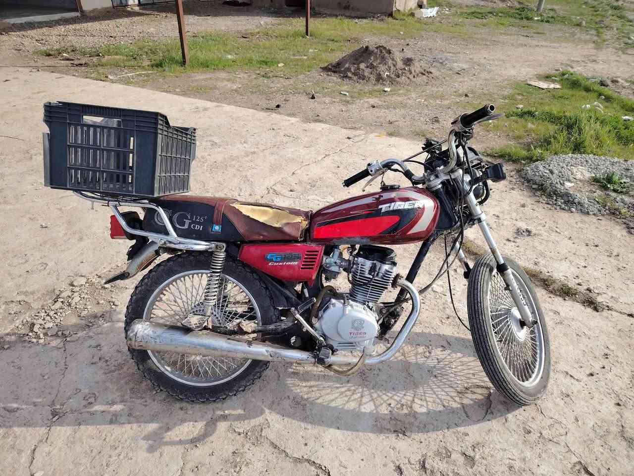 تايكر 20 وزن ثكيل دبلت وره جدام شقالت تواير وره جدام جدد كهربائية شقاله كلشي ما يعوزو السعر 250 الرقم ***********
