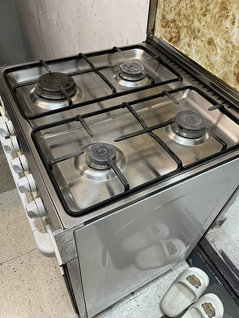 طباخ مستخدم نضيف جداً
بس الفرن نار مالته شويه ناصيه
مكان البلديات سعره ٦٠ وبي مجال بسيط


**إذا كنت صاحب هذا الإعلان وتريد حذفه لأي سبب، رجاءا أرسل رسالة إلى الدعم الفني**
