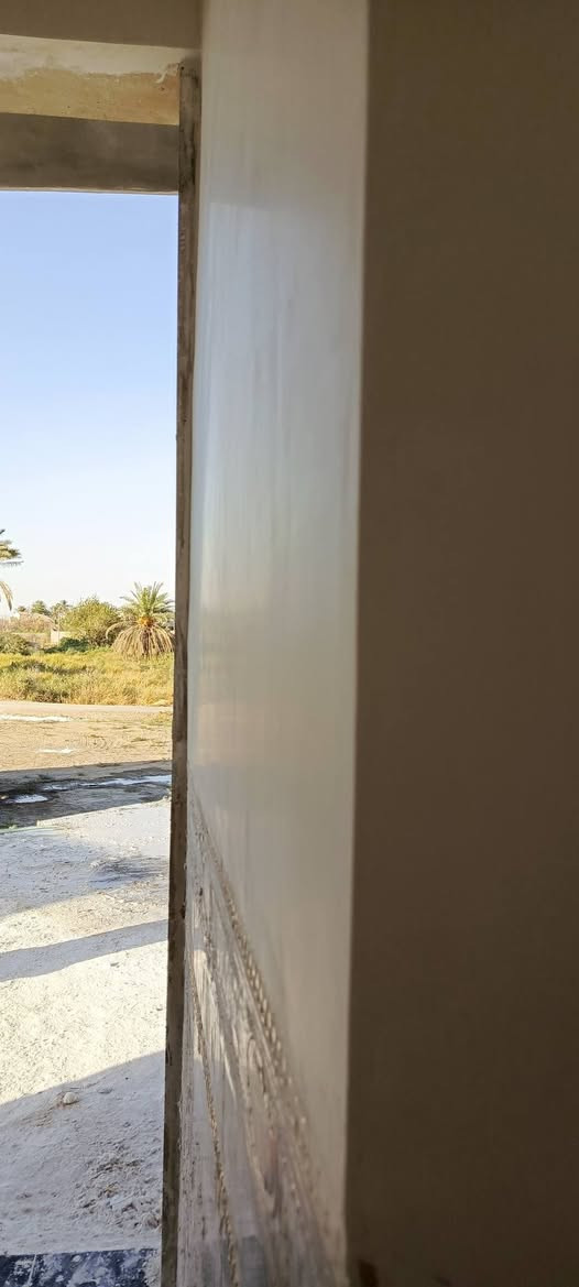 كادر جص لبخ شرط مصطرة و سرعة و نضافة و حسب الطلب ***********
