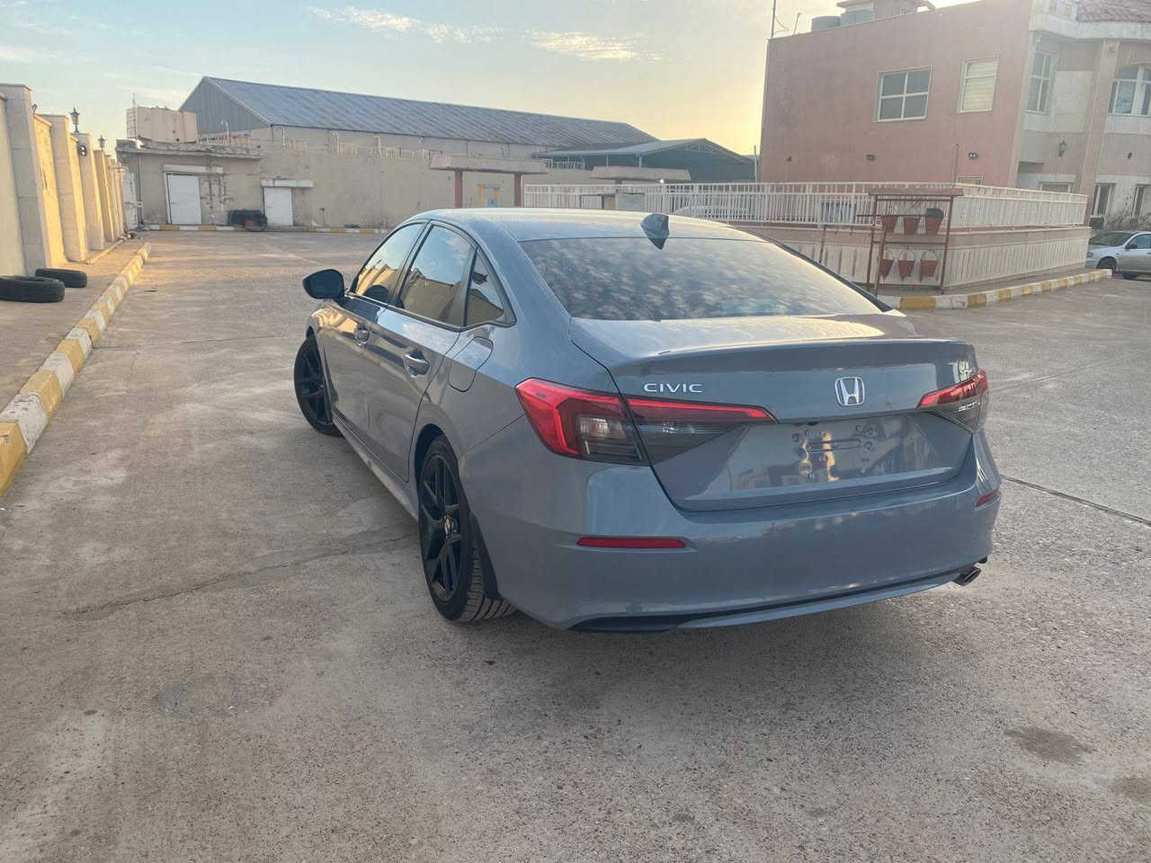 هوندا سيفيك 
 وارد امريكي 
موديل 2024
مواصفات فول
 فقط بدون فتحه 
بصمه 
شاشه كبيره 
كاميرا دوار 
رادار امامي 
رادار خلفي 
رادار جانبي 
حساسات 
تحديد سرعه 
تحديد خط مسار 
نيظام ايكو سبورت 
بريك بصمه 
اوتو استوب 
اوتو هولد
تحكم استرين 
بيها جاملغ وربع باب بدون دواخل 
ارباك راجع بلادي 
سعرها 138 ومجال بسيط 
مكان سياره عقره 
تلفون *********** اكر, نينوى
