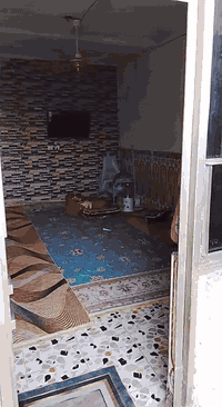 السلام عليكم بيت 125 بالديوانم النهروان وراء بنزين خانه للبيع قدام تبليط ماي وكهرباء ***********
