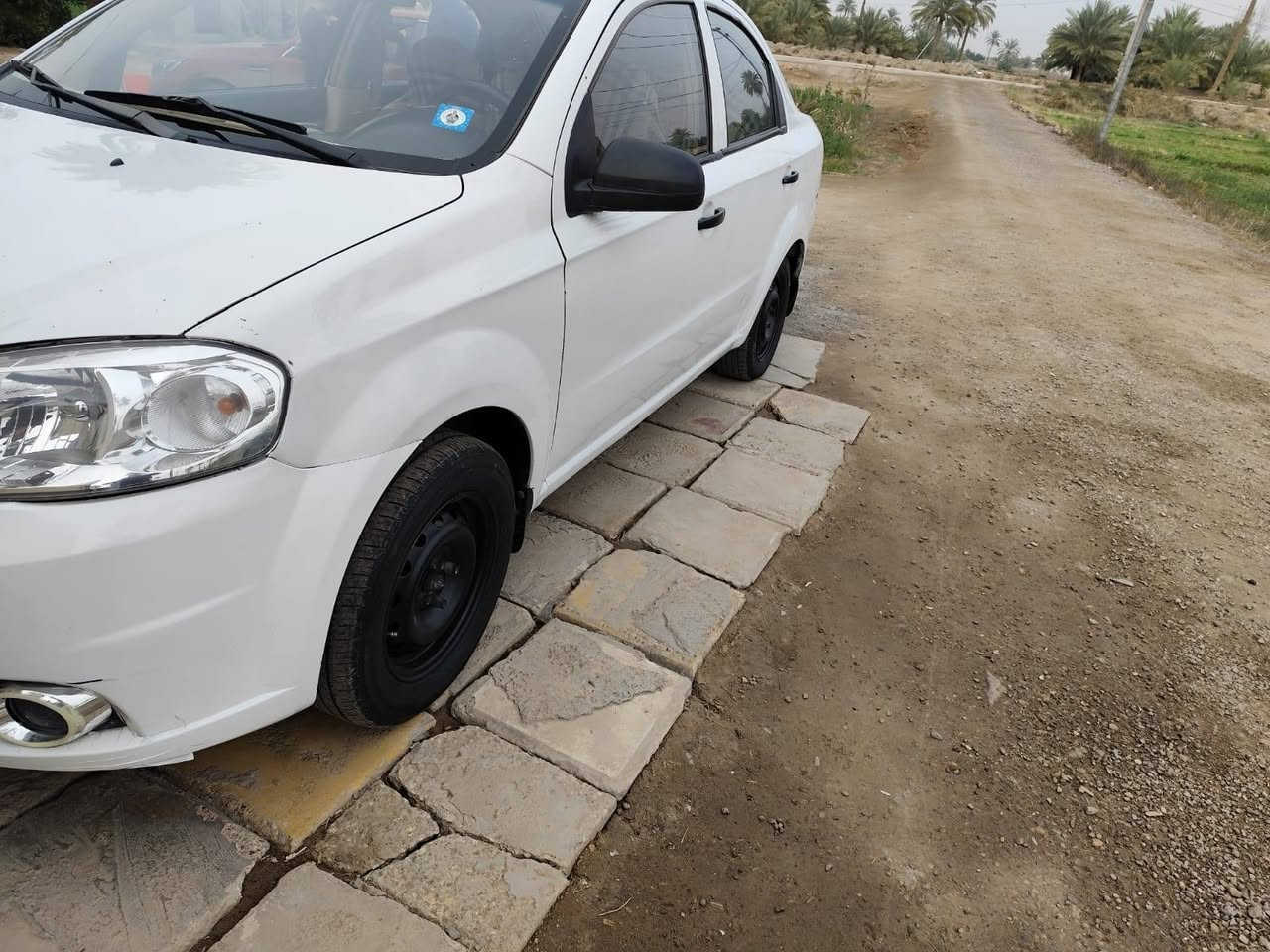 افيو موديل 2010 وارد خليجي 
رقم بابل دولي وهزه وسنويه كله جديد 
سياره مكينه وكير خير من الله سياره كير عادي سياره رش فقط اربع قطع فقط صبغ بدون ضربه سياره جاهزه مكاني بابل قضاء الهاشميه 
السعر 62
***********
