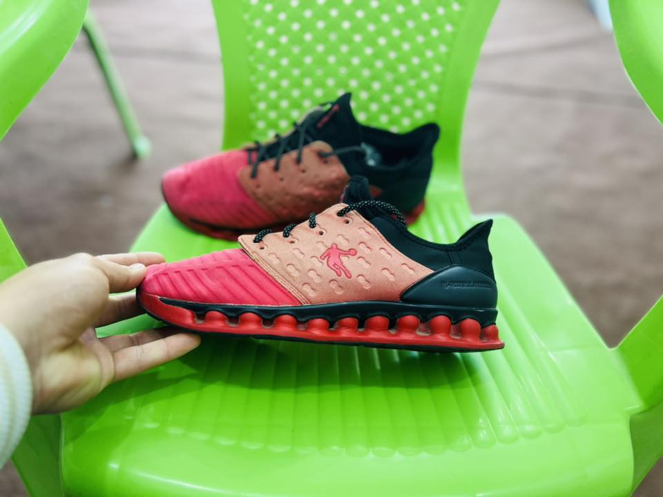 حذاء باله كره سله قياس 43 سعر 15 يوجد توصيل


**إذا كنت صاحب هذا الإعلان وتريد حذفه لأي سبب، رجاءا أرسل رسالة إلى الدعم الفني**