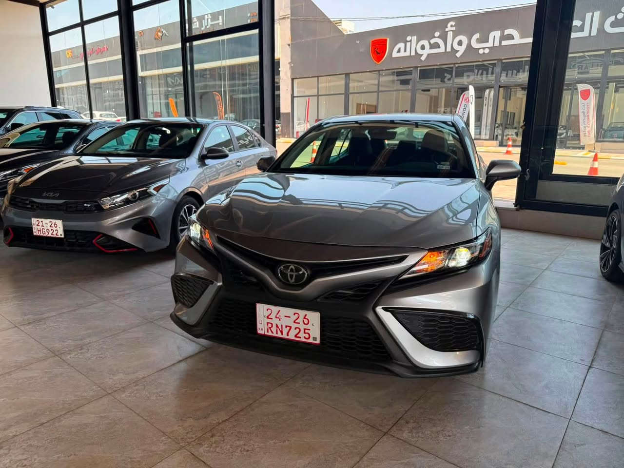 كامري SE 2024 ماشية 49ميل لون سلفر
جاملغ خلفي معجون وباب جنب جاملغ خلفي رش بدون دواخل بريك فقط سعر 190 لي استفسار *********** عنوان شارع براوي معارض جديده
