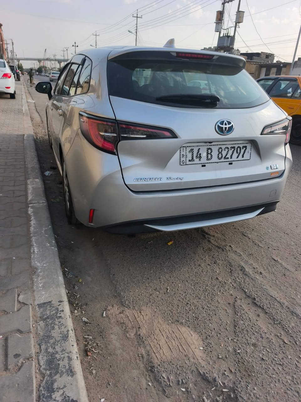السلام عليكم كورولا تورنك موديل 21 محدث 24 مرقم وكامله السياره وارد ياباني سياره جديده بالكرتون جاهزه من الدعاميه للدعاميه زين يمكن بيعها بالتقسيط المريح بمقدم لا يقل عن مبلغ قدره 90 ورقه  مكان السياره بصره 
سياره كفاله من الحادث بها صبغ اربع قطع كلير من اليابان 
سعرها 117 ورقه بالحاضر 
***********
