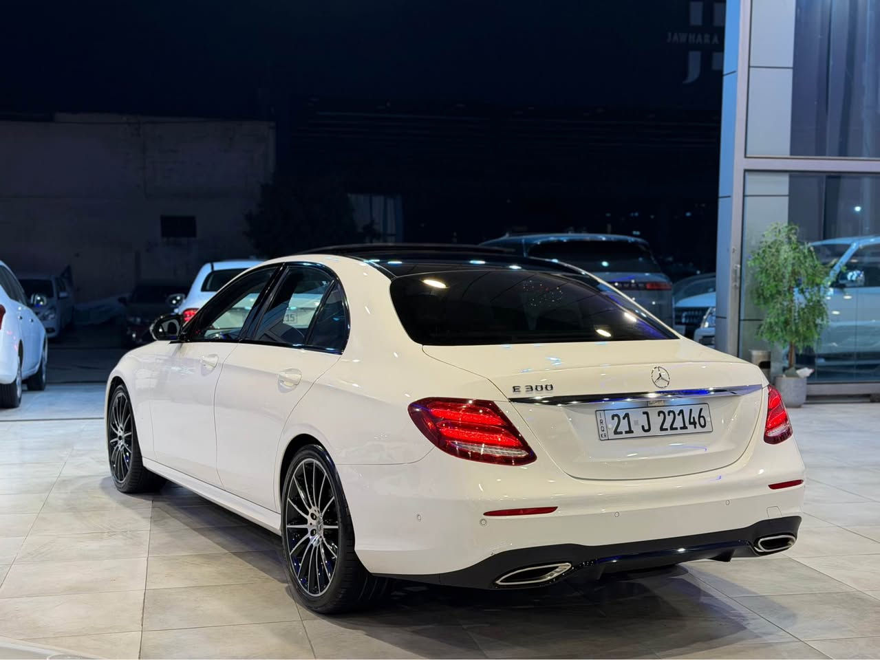 E  300   2018    AMG  
        وارد  الماني   ضمان  انتربول   

اخوان سيارة   كلين مكفول كفالة عامة دعامي لدعامي  صبغ ضرر مابي   

 رقم سنوي  جديد      

‎موديل  2018  

‎ماشي 70000       حقيقي 

‎مواصفات      فول 1/1 
  
‎    بلادي     AMG

‎شاشة. كبير 

سماعة  بلموستر  

داخل     قهوي  بلادي  

ويل بلادي 19 
‎رادار

‎بانوراما
  

‎  60    الون   انارة داخلي

‎ 
‎  واير ليس جارج موبايل

‎حساس خلفي امامي
‎لايتات زينون ليد
‎رادار ورا 

Auto stop 
‎كاميرة

‎نيظام   Eco sport normally 
  
‎لايت   ليدات و زينون متحرك 
‎كشنات (  جلد و حارة ميموري )

 

‎سيارة    رقم  سنوي هزة جديد باسمي تحويل وكالة نفس يوم

‎             🔥🔥    298$       سعر

‎   سيارة موجود اربيل  منطقة معرض  بةلين شارع 40 م

‎مكان سيارة اربيل 
‎    فايبر. و وتساب.    ***********
0775 9097771 أربيل, العراق
