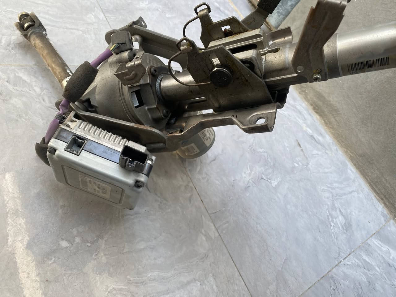 ماطور ستيرن ازيرا مضلع 2012/2017 تفصيخ حاويه لووك *********** يوجد توصيل لكل المحافظات 🚚 ***********
