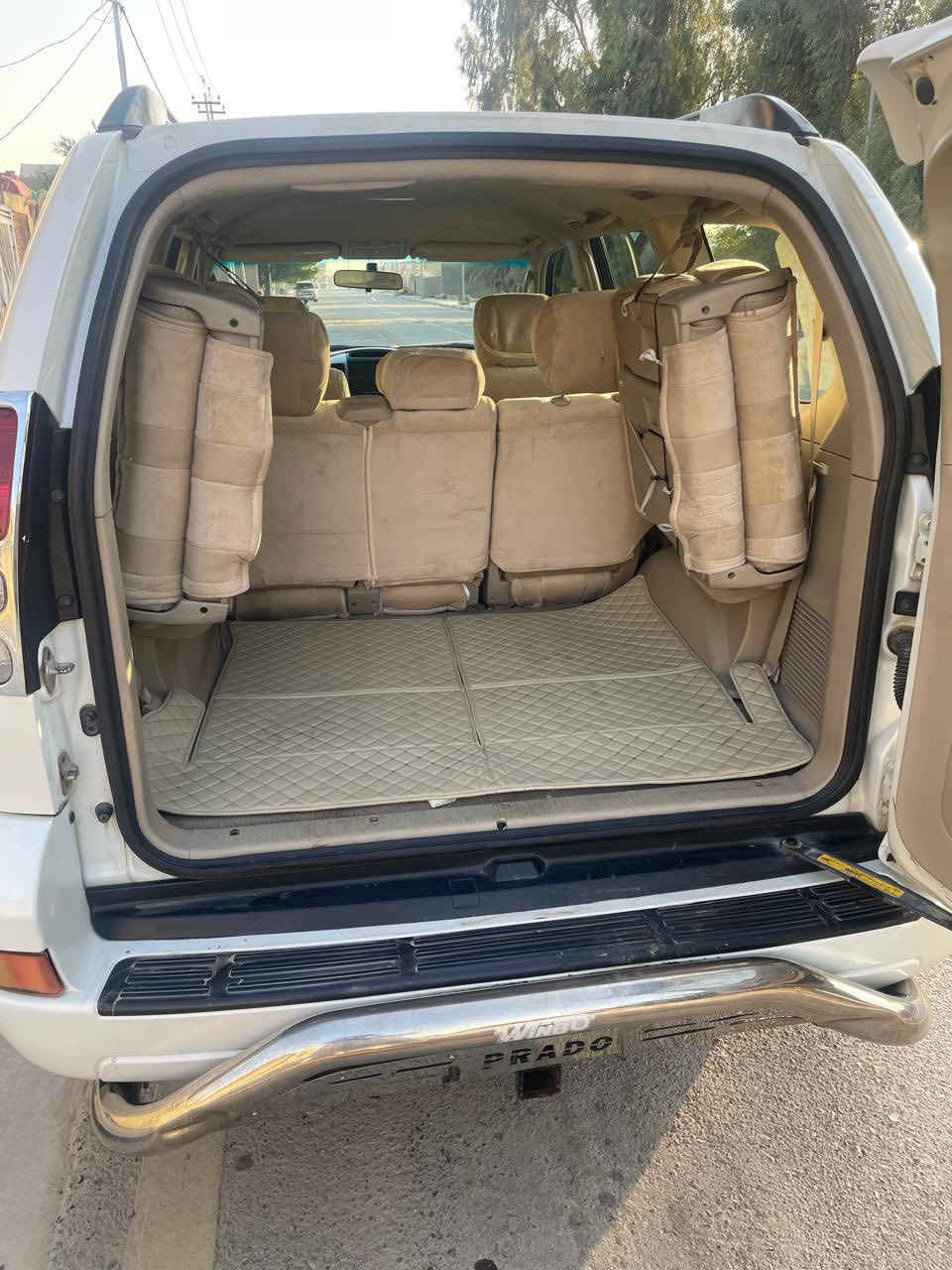 السلام عليكم برادو 2008 لون ابيض صدفي السياره مكفوله كفاله عامه شامله الكير والمحرك مابيه اي نقص 
محرك 4000 v6 
السياره vx 
دبل اكسل
 دبل تانكي
كشن جلد 
رقم السياره شمالي سعره 175  مكانه واسط الزبيديه
***********
