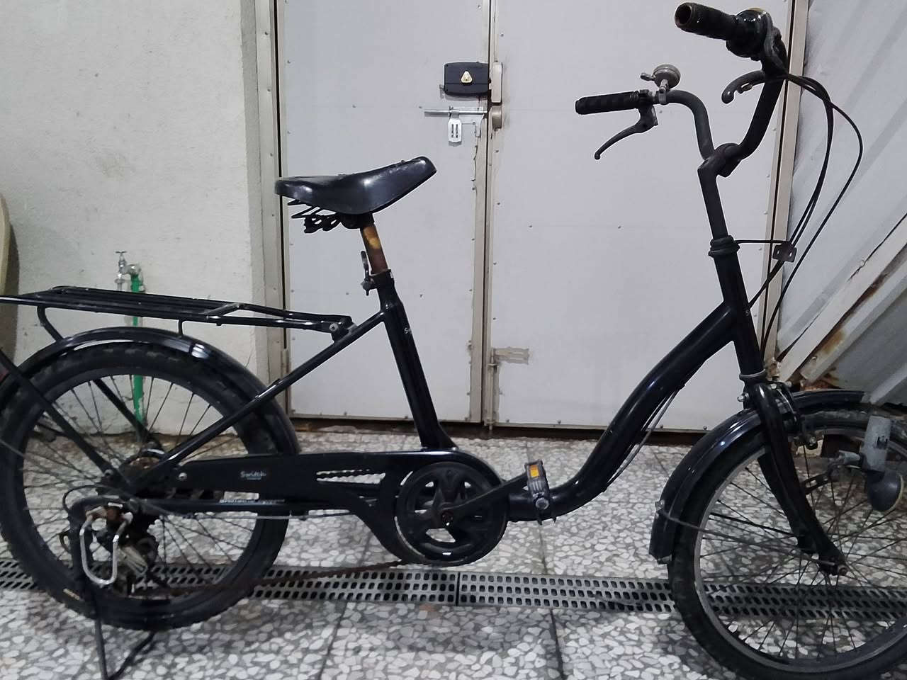 سلام عليكم
بايسكل للبيع من شركة Shimano حجم 20 استعمال خفيف 
بي عگرب شغال بريكات شغال مكان بلديات سعر 70 الف قفل ماعندي توصيل


**إذا كنت صاحب هذا الإعلان وتريد حذفه لأي سبب، رجاءا أرسل رسالة إلى الدعم الفني**