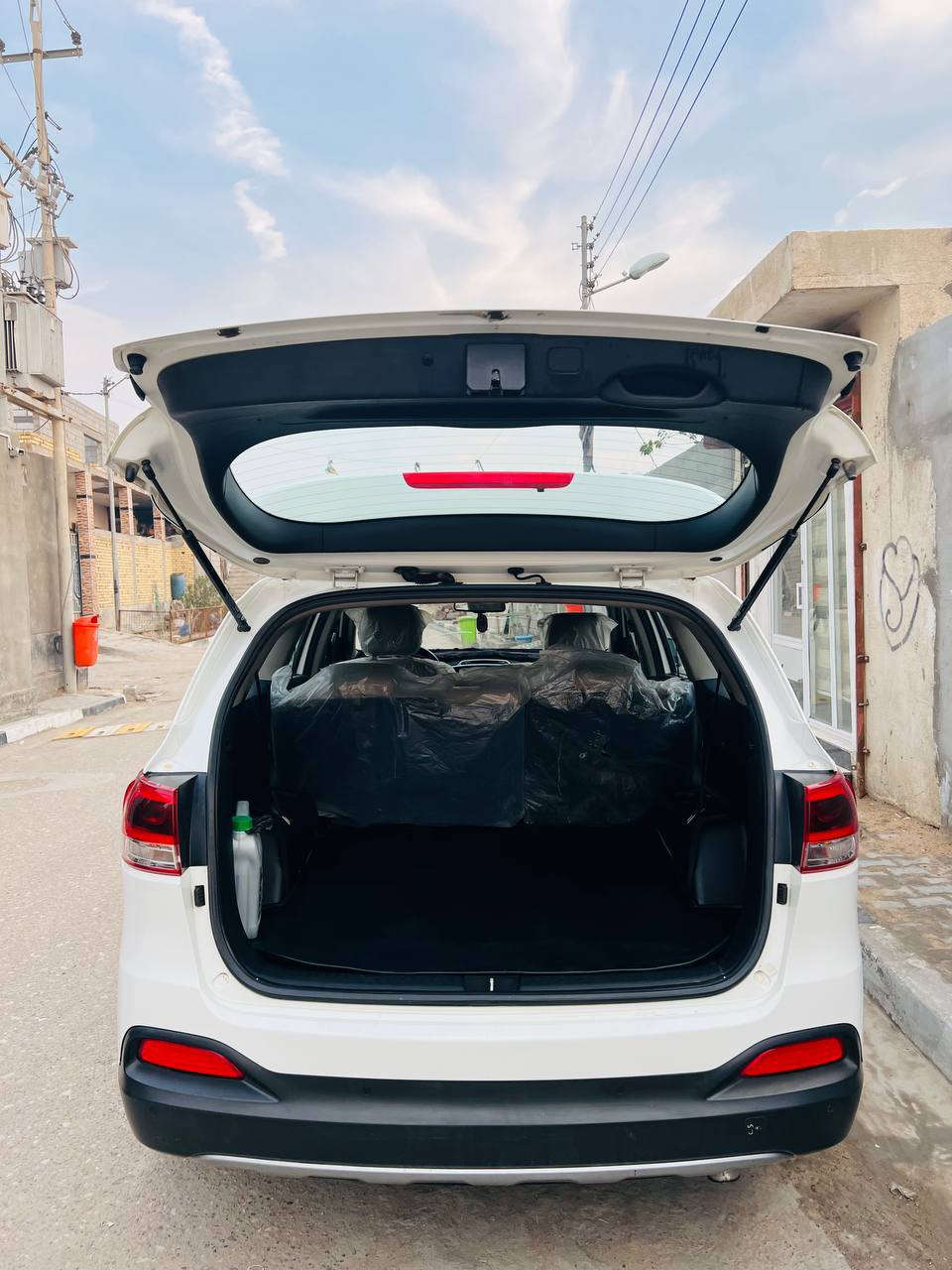 سلام عليكم من رخصة الادمن سورنتو خليجي مديل 2016 مكفولة كفاله عامة مطلقا بصمة 3 قطع تبريد مري شفط كشنات كهربائيه كامره خلفيه وحساسات رقمها مشروع وطني دولي تحويل ثاني يوم السياره حلوه ومابيها أي نقص مكانها البصرة تواصل *********** اتصال واتساب متواجد
