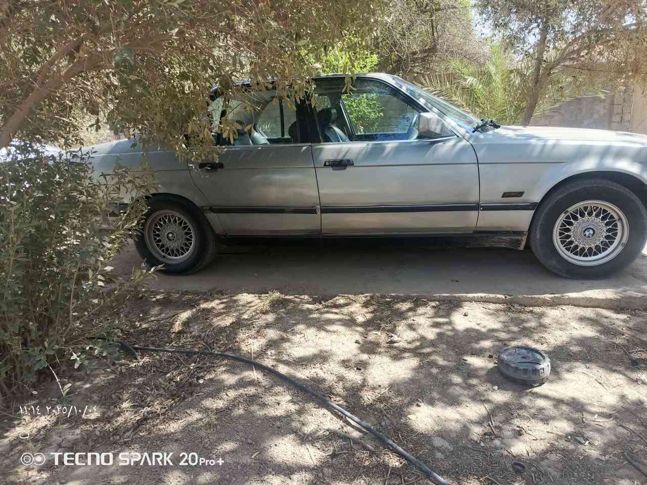 السلام عليكم..
سياره للبيع BMW 
حجم 735 رصاصي غير محدد..رقم مميز كربلاء..مكينه 6سلندر بلادي مفتوح..سياره جاهزه من كلشي.فول مواصفات .موديل 90.. سعر 60$ وبيها مجال ..سياره موجوده بالبصره.. الاستفسار على الرقم *********** Singapore
