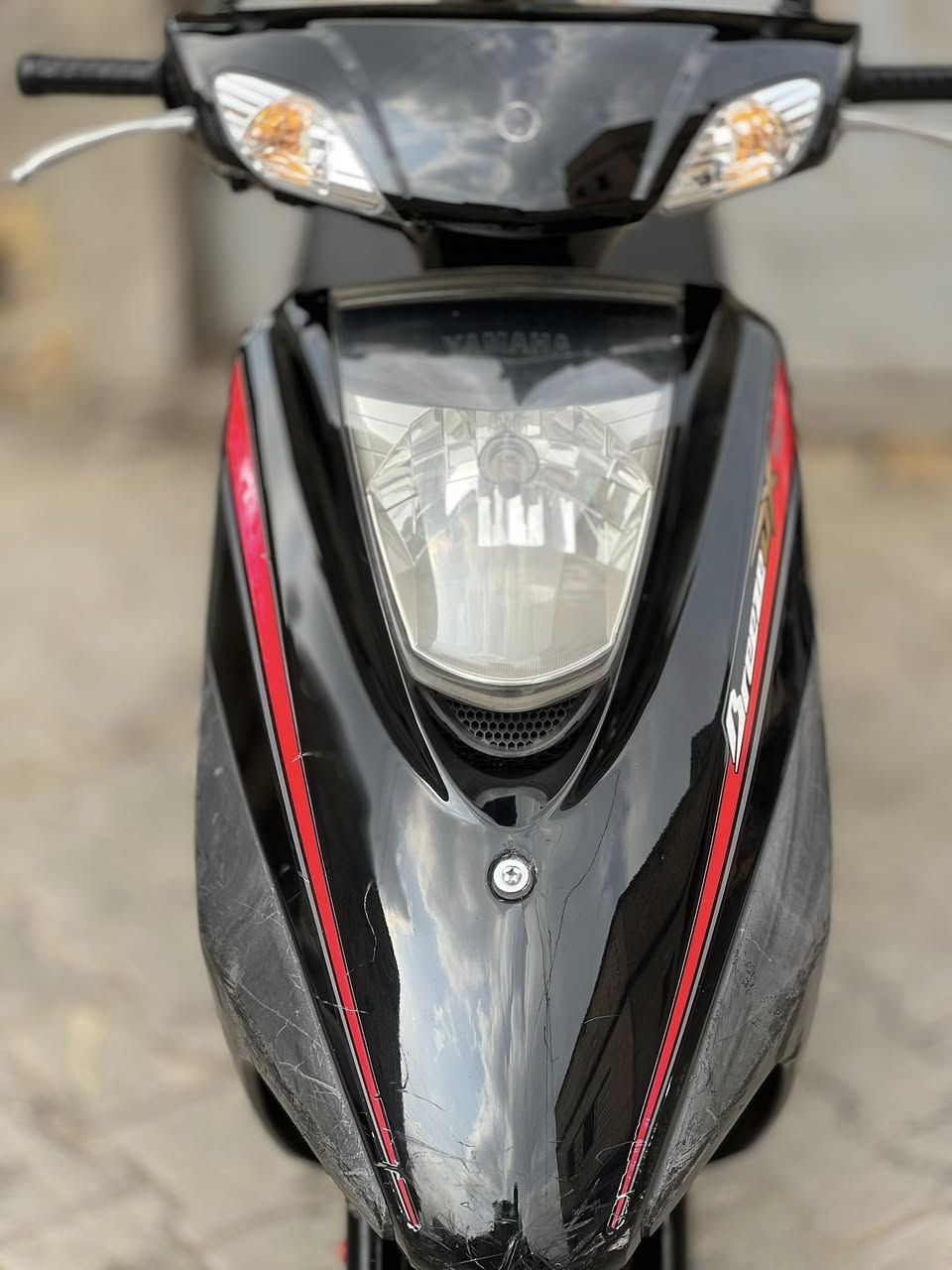 سلام عليكم بريز لايت جوة دراجة رمبة رمبة رمبة جديدة بمعنى لكلمة كفرات ومكينة وسوادات كلهن بلاديات 
فحل ماشية 32 الف حقيقي 
دراجة كلشي بيها شغاال ومابيها اي عطل او عيب 
وبلحقيقة بعد احلى بهوااي 
اوراق كاملة 
وجيب وياك مليوووون فيتر وتعال افحص 
سعرر 950 الف دينار 
مكاني بغداد 
للاستفسار 
*********** 
اتصال فقط
