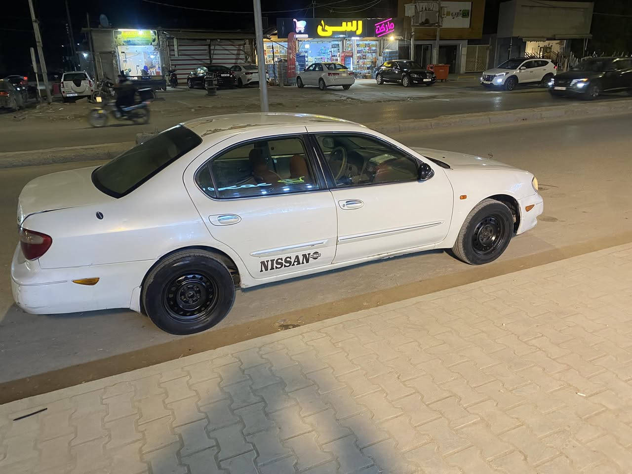 السلام عليكم للبيع  نيسان مكسيما مال مزاد كامله رقمهة ميكلف غير 260 الف وقرصهة واصل موديل 2008مكينه 6 
لاتنقيص ولا تبخير تبريد وجه كمبريسر لاطش سياره بلاديه يرادلهة ادامه غرفه جديده بدون نقص حساس بگ  بيهة طخة بسيطة بين البابين جهة السايق 
مكان السياره المسيب *********** السعر 43وبيها مجال للجاد بالشراء
