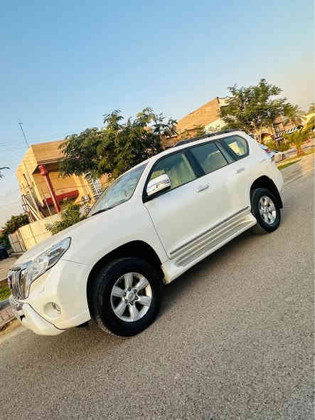 السلام عليكم
للبيع برادو موديل 2015 وكاله شركة ساز رقم بغداد انكليزي جديد سنوية وهزة جدد ماشية ١٥٧ تقريباً سيارة جديدة واستخدام نظيف وبعد احلا من الصور فول مواصفات TXL بصمة وفتحة وحساس وكامرا وشاشة وبدوتوث وكشنين كهرباء وباقي المواصفات المعروفة 

السعر المطلوب 335 
مكاني  البياع خلف شقق حي صدام 
***********
*********** بغداد
