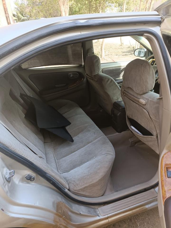 نيسان مكسيما رقم مثنى موديل ٢٠٠٠ محرك سته شادلها منظومه غاز نقص ظفيره صار بيها طبك  توقفت سياره بسبب ماكو لامصلح ولأغراض اله بسماوه ابيع ب٢٥ ورقه اشرطلك بالمكاتبه كير محرك تبريد كهربائيات بيها تبديل باب الخلفي جهه خلف صدر والبنيد طار على جامه وشوفت عينك طبعا رجعت بلادي بس بقى بي هاي طخه الواضحه امام عيناك صاحب السياره *********** اسف عل أطاله
