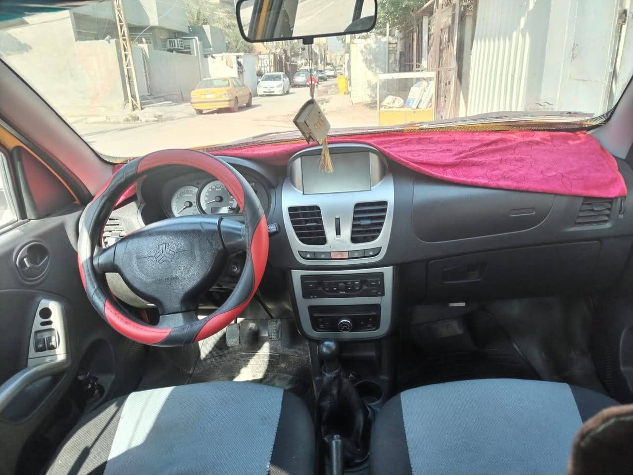 سانيا 2022 حره  بسمي   مكان سياره ديوانيه بيه طخه جاملغ الخلفي ضربه بلباب سايق بس صبغ بدون معجون سعر ٦٥ رقم بغداد 
 ***********
