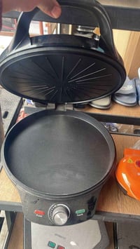 خبازة بيتزا • ٣٠ سم • أوروبي أصلي