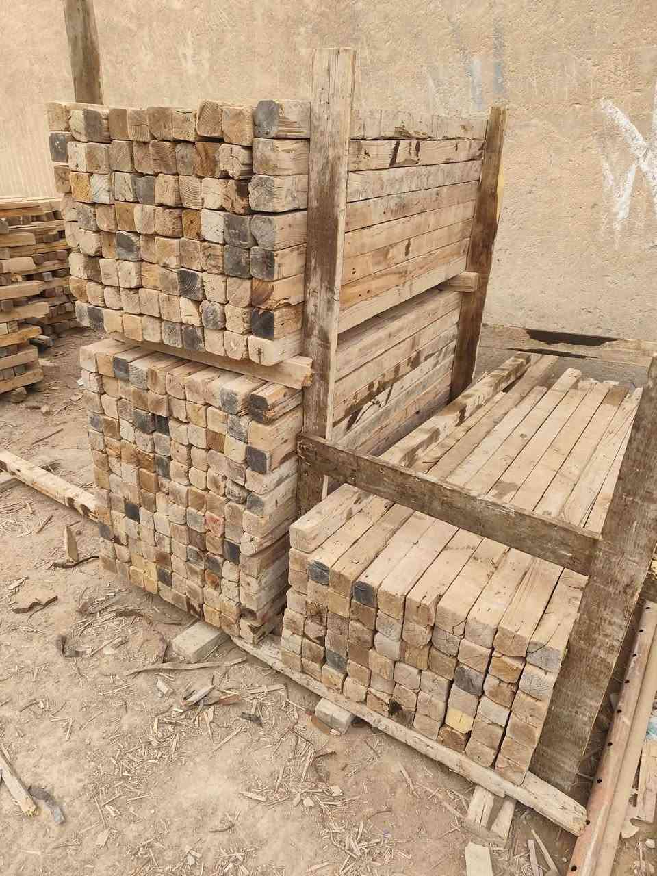 سير للبيع نضيف طول متر +متر 20+متر 30 العنوان بابل هاتف ***********
