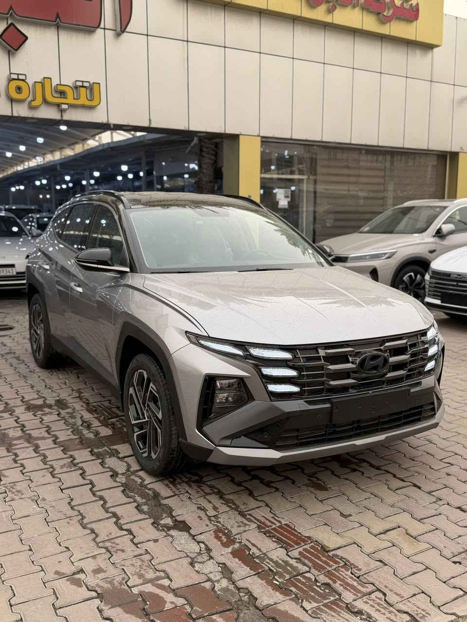 🚗توفر لكم شركة الجود اللامع (العبيدي ) للسيارات 
الحديثة 🏎️ 
✴️ الوكيل الرئيسي لشركة هيواندي الاولى  ✴️

✳️ السعر:- 38,500,000 مليون دينار عراقي مرقم كامل   

📍نوع السيارة:- هيونداي توسان 
📍موديل: 2026
📍محرك:-4 سلندر
📍عداد المشي :- صفر كيلو متر
  📍 مواصفات :- فول مواصفات قماره تو كلار حديد 
قماره اسود + قماره ابيض / تبريد مقاعد. / ويل 19
 
📍وكالة خليجي  ضمان وكالةً الاولى 3 سنوات 

🚦 العنوان بغداد الكريعات الشارع المعارض 🚦

💵علماً الشركة تعمل بنضام الكاش فقط💵

📍📍يتم الاجابة على المكالمات من الساعة 11 صباحاً ولحد الساعة 11 مساء 📍📍

للأستفسار عن الأسعار الاتصال على الرقم التالي ⬇️📱📍

‎*********** /   عمر العبيدي
‎*********** /  عمر العبيدي 
 علي العبيدي /  ***********
 علي العبيدي / ‭0780 179 9997‬

نفخر بتقديم مجموعة متنوعة من السيارات الحديثة التي تلبي جميع احتياجاتك وتفوق توقعاتك
