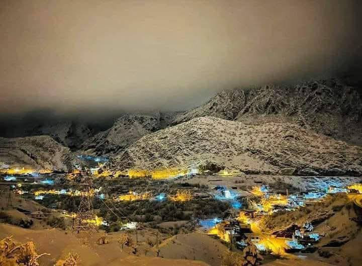 رجعنالكم من جديد 🤗 حبايبنا👬 مع اقبال العطله نصف السنه🥳 وأجواء الثلجيه 🥶🌨️ في شمالنا الحبيب😇 
تعلن شركة الجراح للسفر والسياحة✈ في الموصل عن رحلاتها 😍 نستمر الرحلات كل الاسبوع😳 الجمعه دهوك يوم واحد🤩 سعر النفر 12 الف دينار💵
١- جبل كارا الثلجي
٢-  باجمل المناظر الطبيعيه ⛰
٣- استراحة مطعم للغداء🍗🍖🍔🍟🥤 
٤- إسطنبول مول للتسوق🛍🛍 العوائل👨‍👩‍👦 للابسه النسائيه👗👚 والرجاليه 👔🧥👖
٥- حديقة الحيوانات 🦍🦧🐒🐵🐶🐕
٦- مدينة العاب دريم ستي🎠🎡🎢 
٧- فاملي مول كارفور 🏢
للستفسار وتواصل للتصال على الرقام التاليه
 ***********📱
ومن الله التوفيق
