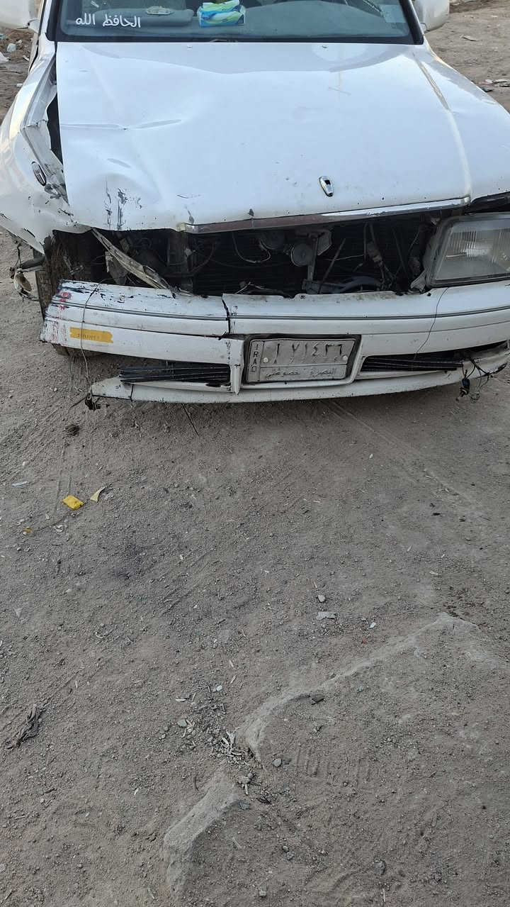 السلام عليكم 
راس الثور فلات للبيع على حادثها 
تخم تاير مكينة وكير جدد رقم بصرة تحويل سيارة شغالة 
السعر:45$وبيها مجال
صاحب السيارة***********
