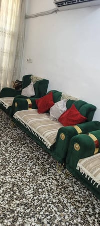 ١٠ مقاعد • كنب