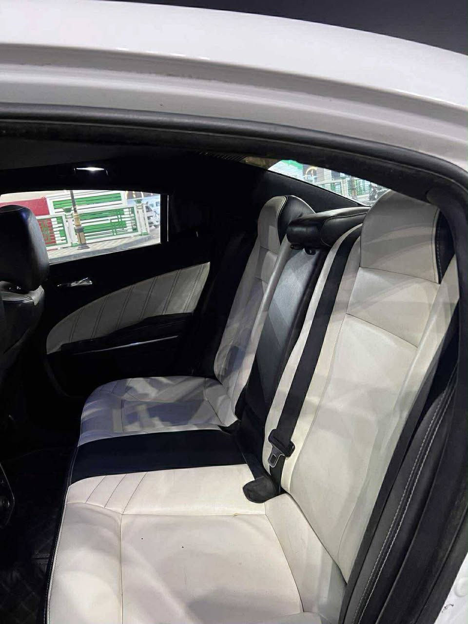 جارجر13 ارتي ماكس V8
فول للاخير فتحة سقف كشن السائق خزن ميموري 
 بريك متحرك
 ستيرن كهرباء 
الكشنات امامية كهرباء تبريد تدفئة مقاعد  امامية شاشة كبيرة srt 
كشنات خلفية تدفئة 
السيارة عليهة دوشمة كامل حسين شمارة +دشبول خياط مال حديث 
كب هولدر تبريد 
عليهة داون بايب 
بلكات ريسنك 
ولف حماوة ريسنك 
دبات ريمونت علي الوادي 
برمجة مصطفى ايكل 
لايت عالي ناصي زنون 
حادث امريكا جاملغ وبنيد جهة السايق 
وهنا صار بيهة طخات خفيفة بدون دواخل ابيعلك حزام 

السيارة مناقصهة برغي من كير ومكينة وحدادية ومنضومة تبريد واكسل 
السعر 138 بيها مجال غير متواجد على النت 
العنوان بابل الحله/*********** ترهم مراوس اوباما6
