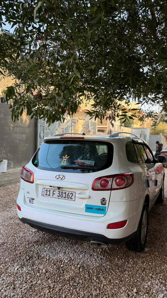 السلام عليكم
سنتافي 2012فول  خليجي موصفات عده الفتحة ول بصمة 
سيارة مصبوغة عام اثر جفية بسيطة على جهة سايق   وتعمير درجة اولة 
  بدون دواخل  لغود شواصي كفالة
مكينة ٦ سلندر 
  ماشية ١٩٨
 حدادية. جديدة
تخم تايرات 
٧ راكب 
مري شفط
شاشة 
تبريد ٣ قطع 
تبريد ثلج 🥶
 دك جرس من تعبر (١٢٠)
مكينة وكير بل صندوك لوك 
السعر( 110)وبية مجال للطيبين
مكان سيارة بابل حلة 
***********
