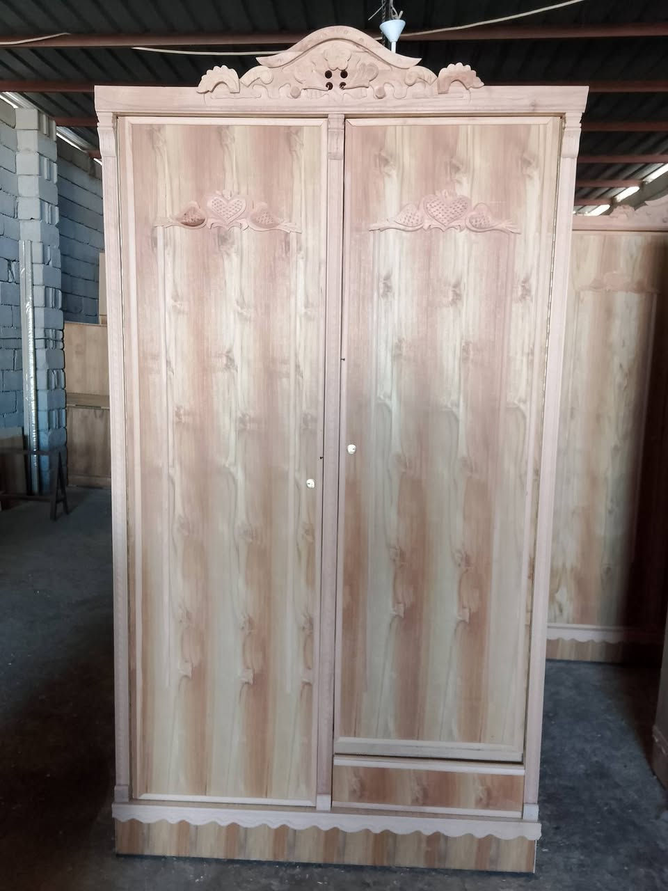 السلام عليكم ورحمة الله وبركاتة 
كناتير شغل ثكيل السعر 130 الف 
احطاطه جمله كميات توصيل مجاني لجميع المحافظات العراق 🇮🇶
فول مواصفات العرض 60 
الارتفاع 225
شغل زان مصري ثقيل 
العنوان ديالئ بعقوبه بهرز طريق ابو الكرم قرب دلاليه المدينه للتطور الزراعي 
معمل نجاره الخير بأداره يعقوب النجار 
الجميع @إشارة


**إذا كنت صاحب هذا الإعلان وتريد حذفه لأي سبب، رجاءا أرسل رسالة إلى الدعم الفني**