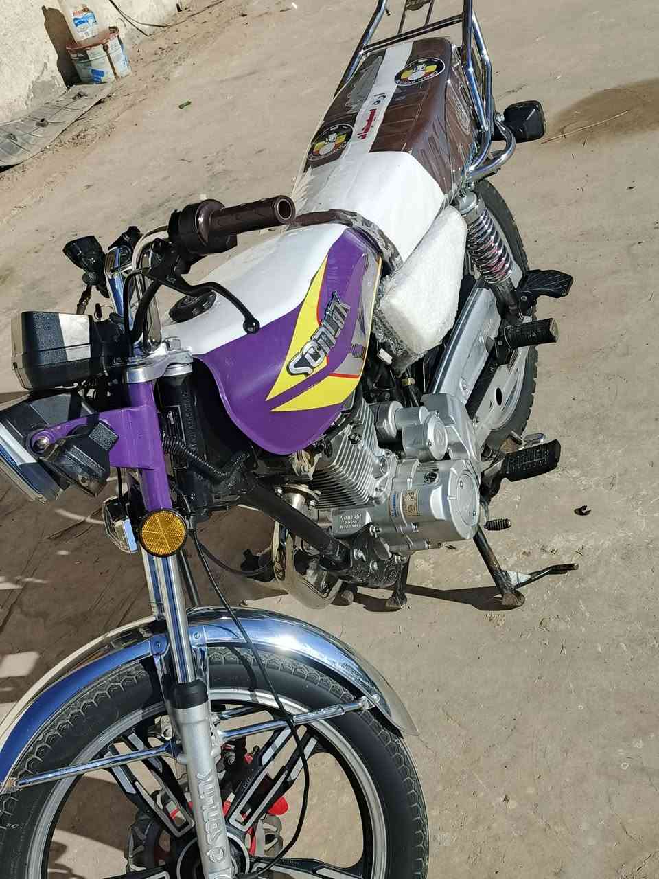 السلام عليكم
للبيع دراجة سيفان2024 دراجه خير من الله مابيها اي نقص فقط الويل الامامي بي عواج شوي ما مأثر للأستفسار اكثر ***********مكاني ديالى سراجق
