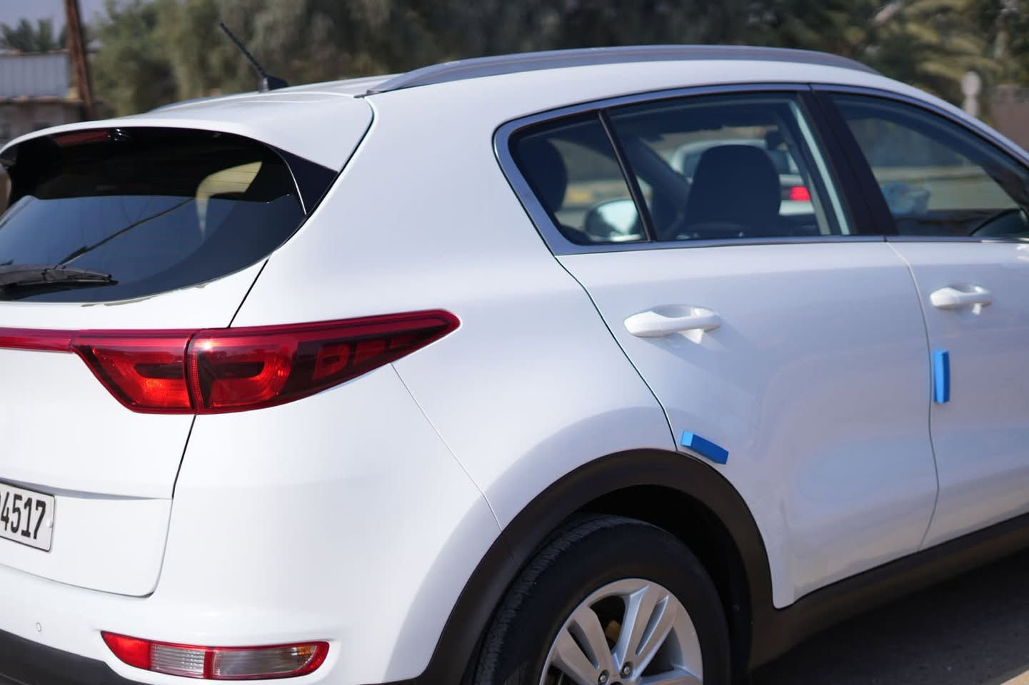 السلام عليكم 
للبيع فقط كيا سبورتج 2018 (خليجي)
رقم بصره  الدولي باسمي 
مواصفات 
شاشة و كاميرا 
حساسات خلفي 
تحكم ستيرن جهتين
قطعتين تبريد
اشاير بالمري 
مكينة 2000 دوش
ماشية 113 
كفاله من الضربه 
السعر : 185 و بيها مجال 
مكان السيارة ميسان 
***********
