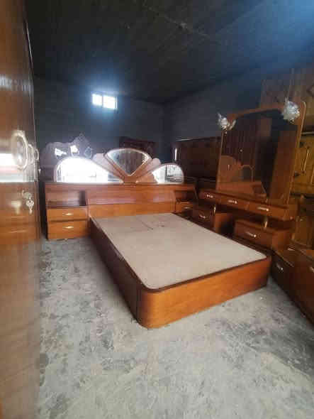 غرفه صاج حطاطه نضيفه حيل وسعر 500 ورقم الهاتف او واتساب *********** او ***********
