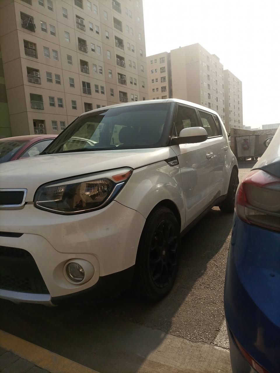 السلام عليكم 🫡 
مكلف بالنشر 
للبيع كيا صول 🛑
2016 وارد امريكي 🇱🇷 
صور الحادث موجودة 
محرك ١٦٠٠ gdi 💪🏻
سيارة. جاهزة كير محرك خير من الله
المواصفات نص فول  حساسات وكامره بيها خلفيه 🌹 ماشيه 59الف استخدام شخصي 🌹
رقم بغداد  بسمي السيارة 👌
💵السعر110 بيها مجال للجادين💥💵
مكان السيارة بغداد مجمع بسمايه السكني🏠

اتصال ☎️***********☎️هذا رقم فقط واتساب

