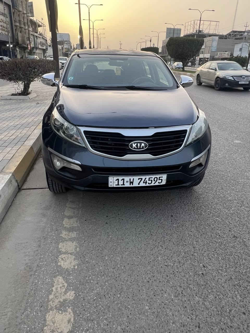 سبورتج 2013 أمريكي للبيع ! 

حادث قطعتين بنيد وجامبغ بدون دواخل كفاله عامه عدا المذكور 
رقم بغداد بأسمي تحويل مباشر 

سياره مثل بل صور ادامه كامله سياره جاهزه من كلشي 

السعر 125 وبيه مجال بسيط
مكان سياره فلوجه 

للستسفار ***********
