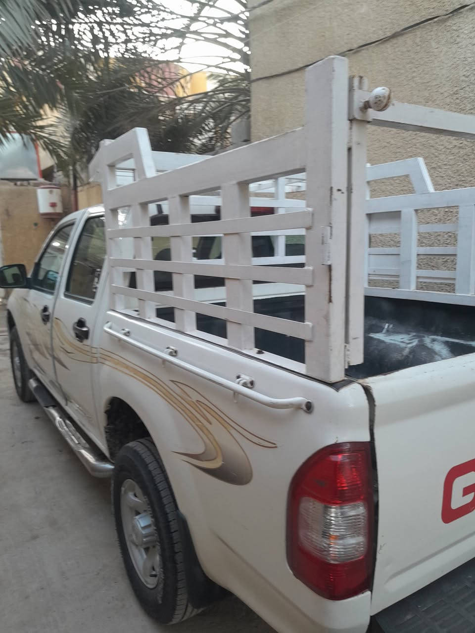 سيارة دبل قمارة للبيع موديل ٢٠١٣نظيفة باسمي رقم بغداد للإستفسار الاتصال على هذا الرقم ***********
