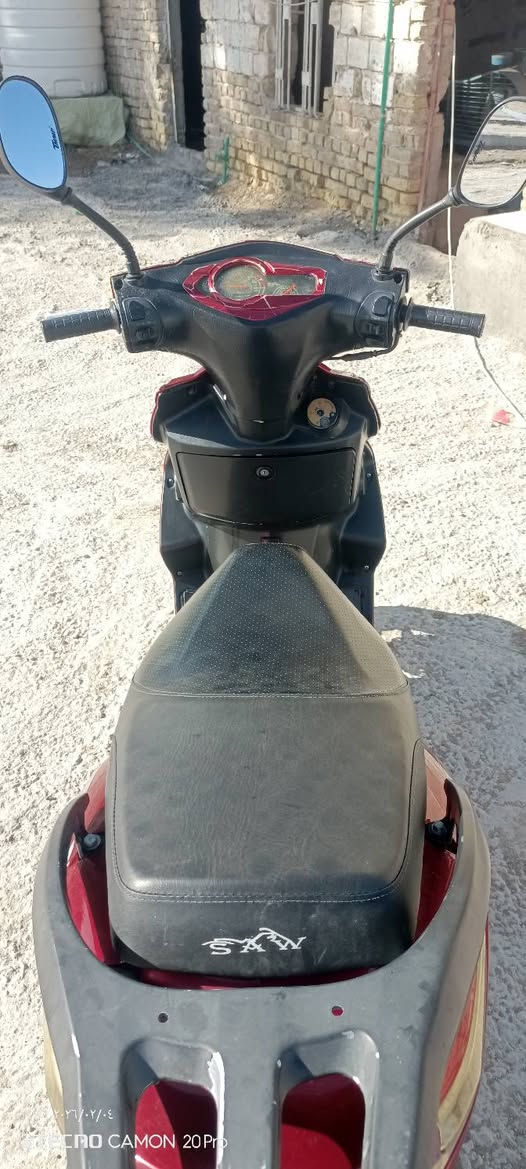 سلام عليكم.
دراجه سكنس للبيع تشتغل سلف هورن عالي كلوبات واشاير شغالات دراجه نضيفه صوت ناعم مكينه نضيفه سعرها 450 المكان البصره القرنه هور سعد تواصل واتساب ***********
