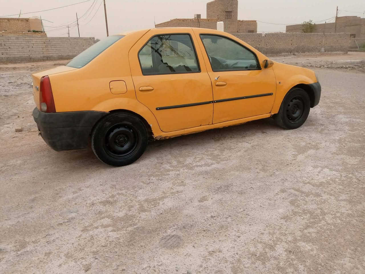 سلام عليكم رينو مديل 2009محرك كير شواصي
 مكفولات رقم قادسيه الماني شرط تحويل ثاني يوم كهربايات شقاله سياره جاهزه تخم تاير حداديه 
جديده باور ستيرن 
 سعر 23وبيها مجال 
 تصل ***********
مكلف بنشر 👉
