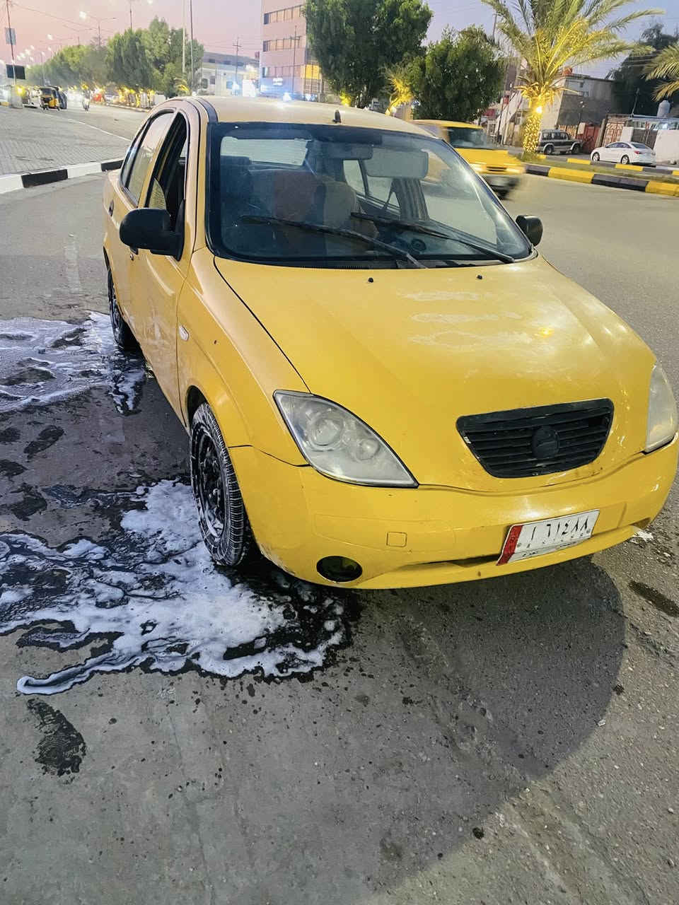 سلام عليكم السياره مديل 2016 السعر 19 وبيه مجال المكان البصره المعقل التصال علئ الرقم ***********
