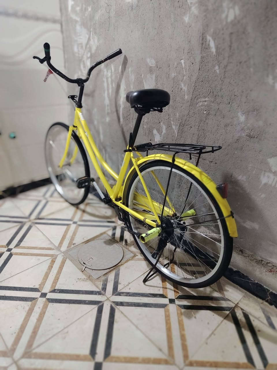 بايسكل حجم 26  لون ليموني كامل مكمل بلادي تايرات جدد السعر (85) بي مجال الاستفسار خاص 👍🏼


**إذا كنت صاحب هذا الإعلان وتريد حذفه لأي سبب، رجاءا أرسل رسالة إلى الدعم الفني**