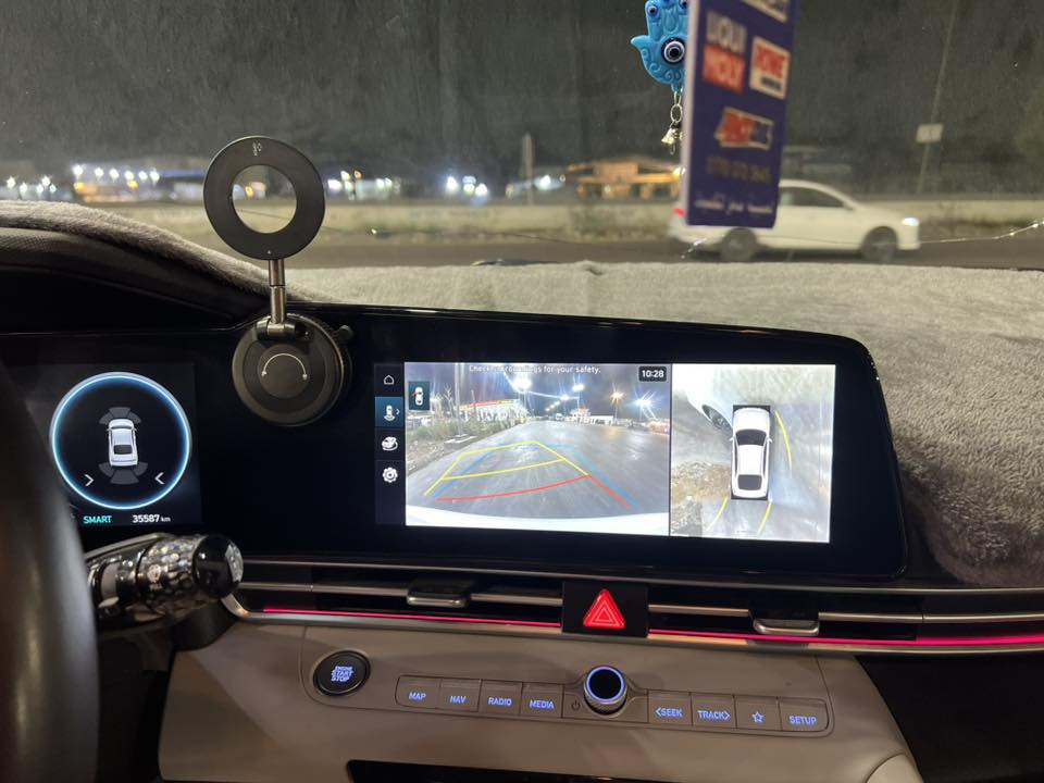 سلام عليكم النترا موديل ٢٠٢٤. السياره فول لمتد ٥ كامرات. داخل ابيض جلد. سياره فتحه.   موجود واتساب فقط السعر ١٩٠ وبيهه مجال قليل  صور حادثهه موجود بل منشور. سياره كامله مكمله  ***********
