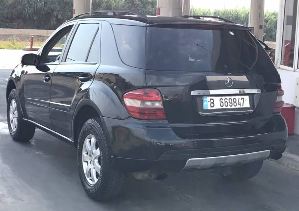 ✨🚙 #Mercedes_ML350_Moudel_2006 🚙✨
🔹 جيب بيت كيان اوراق شرعية وبينعمل سك بيع للشاري 📝
🔹 موتير 350 V ستة سيلندر شركة 💪
🔹 فيتاس ستبترونيك  شركة ⚙️
🔹 مكنيك ناعمة، مكيف شغال ، كلو مختم اربعة زجاج كهربا فتحة كريستال مرايا كهرباء مركزي الارم الاورجينال شاشة وسيدي بوكس اورجينال وكلشي فيه عالفحص ✅
🔹 دواليب جنوطة جيدة و سبير مع عفريد الاورجينال 🔥
🔹 صالون وداخلية  جيد جدأ وبويا 95% 🎯
💰 السعر 6000 دولار وعالأرض بتتكارم 💵
📍 موجود في طرابلس جبل محسن للجدين
📞 للتواصل: 70568173 طرابلس, لبنان


**إذا كنت صاحب هذا الإعلان وتريد حذفه لأي سبب، رجاءا أرسل رسالة إلى الدعم الفني**