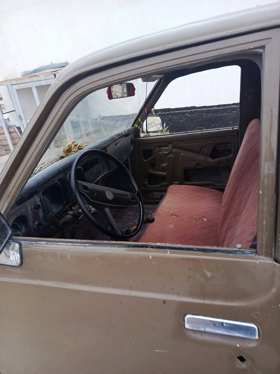 السلام او عليكم بيكم تك للبيع موديل سياره 1976 سنويتها ضايعه بيها سنويه استنساخ السعر 15 العنوان البصره ابي الخصيب ***********
