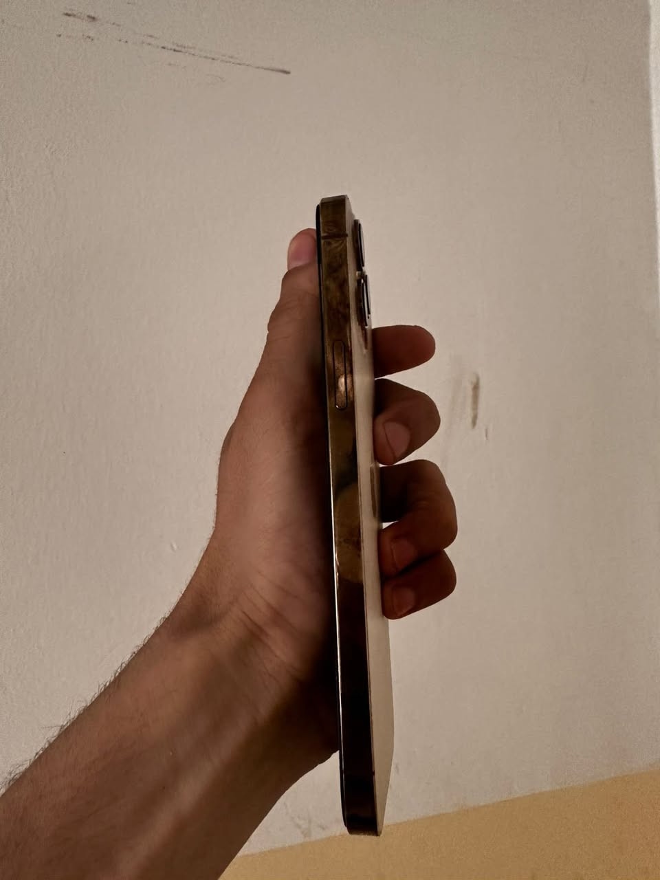 سلام عليكم
ايفون 12 برو ماكس للبيع 📲
الجهاز مستبدل فقط بطاريه اصليه وتقره 100 🔋
والجهازز نضيف شخط مابي ✅
سعره 450 وبي مجال 💸
راسلني واتساب وبيك خير ودلل 
*********** 📞
