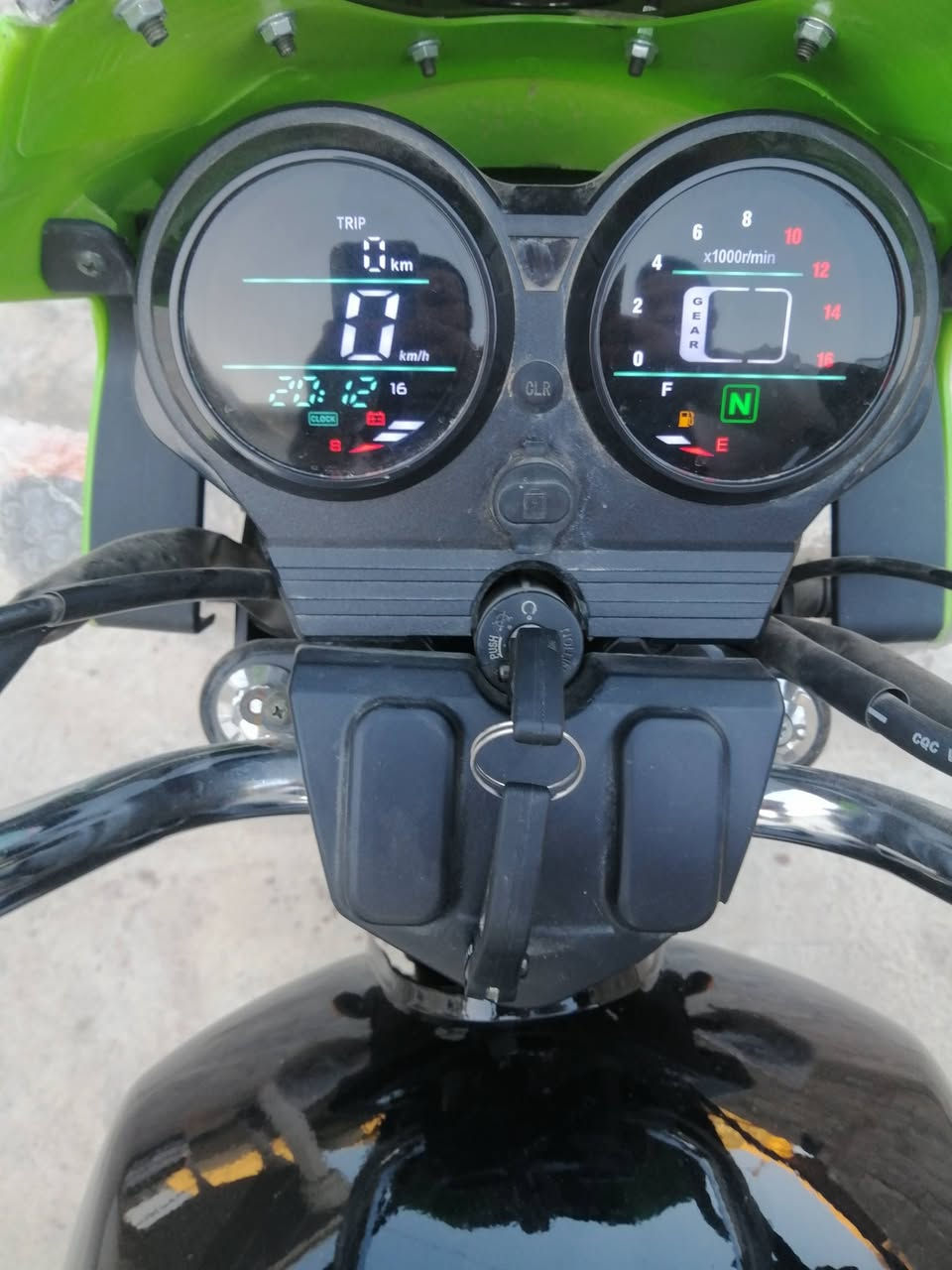 سلام وعليكم دراجه دايوان للبيع زيرو صفر كيلو متر دير بانزين بيدك أوراق سحب المكان ديالئ دلي عباس السعر خاص


**إذا كنت صاحب هذا الإعلان وتريد حذفه لأي سبب، رجاءا أرسل رسالة إلى الدعم الفني**