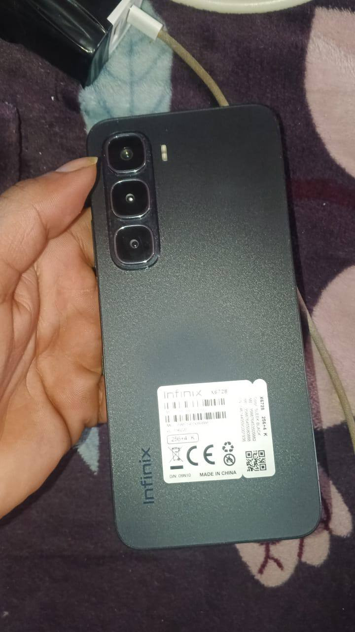 السلام عليكم شباب تلفونInfinix HOT 60i للبيع 160 ام راس موجود***********
