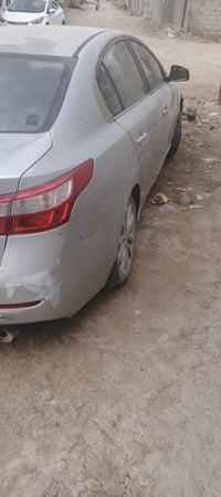 رينو سافران 2012 للبيع  بيها عطل كهربائية  ابيع على عطله  للاستفسار تو...