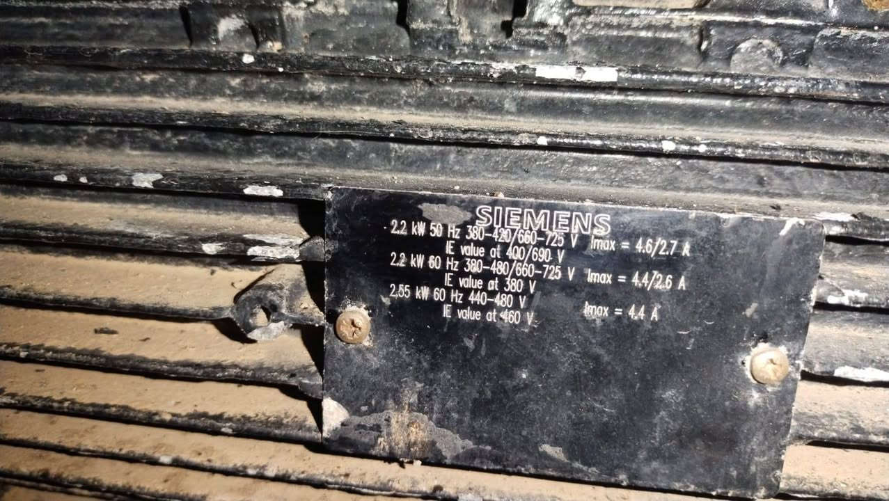 ماطور 3 حصان سيمنز الأصلي مع الخنزيره والقاعده كامل ونضيف اخو الجديد السعر ٣٠٠ الف واليعرف قيمته قليل بحقه


**إذا كنت صاحب هذا الإعلان وتريد حذفه لأي سبب، رجاءا أرسل رسالة إلى الدعم الفني**