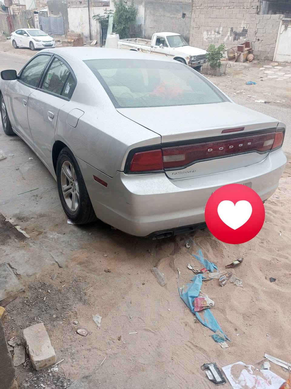 سلام عليكم سياره شارجر موديل 2014رقم شمالي سياره حلوه ما نقصه شي محرك 3600 كصته جنطه دواخل عسالي سعره 53 مكان سياره ناصريه مركز 
***********
