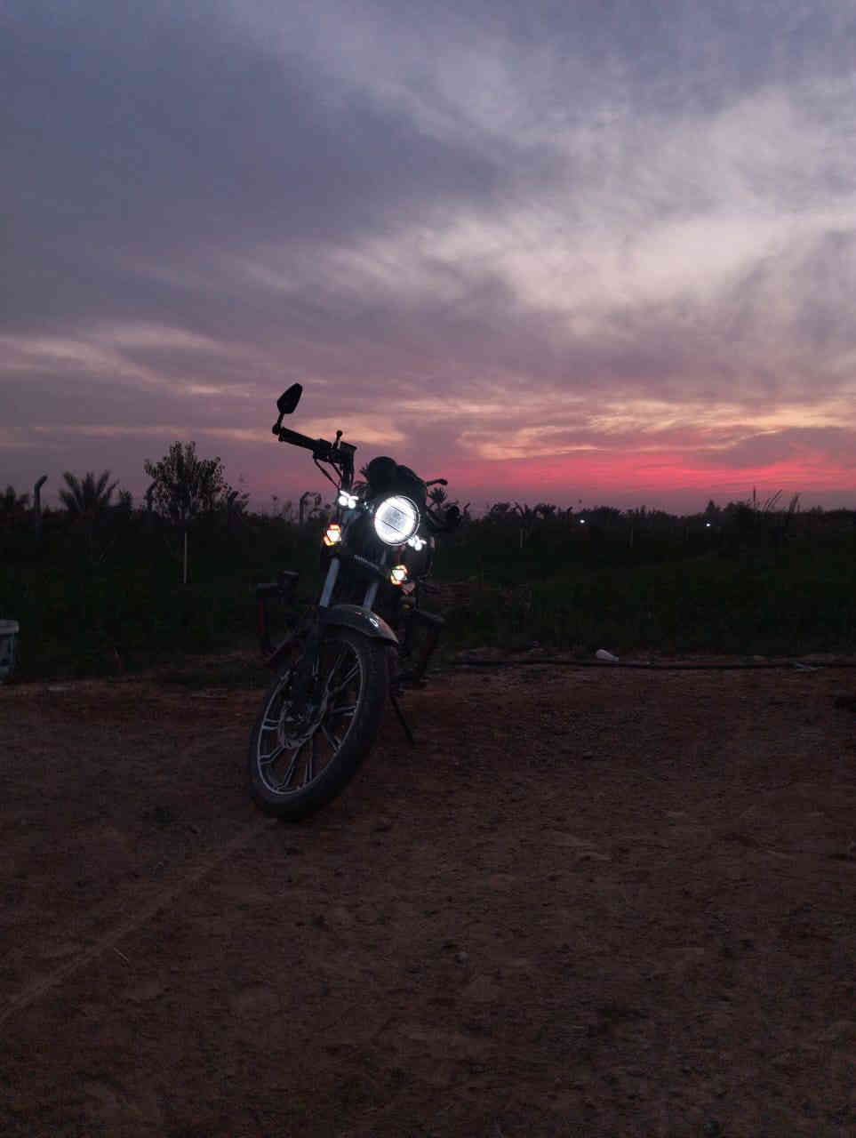 سلام عليكم شلونك شباب دراجة شنن للبيع موديل 25اوراق كاملة دراجة خير من الله السعر خاص اي ستفسار ممتواجد خاص اتصال ***********
